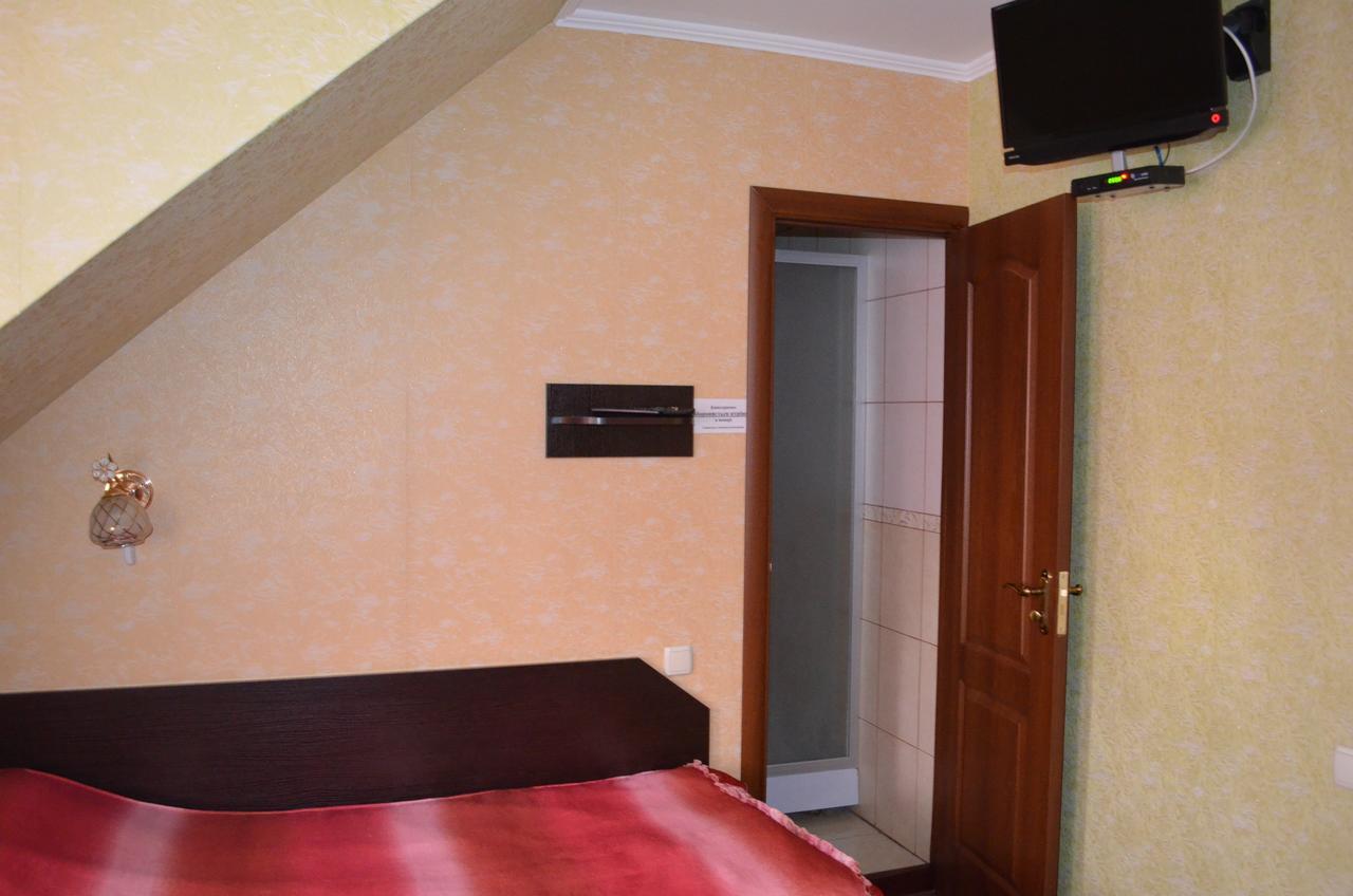 Hotel Fiyesta Starokostyantyniv Ngoại thất bức ảnh