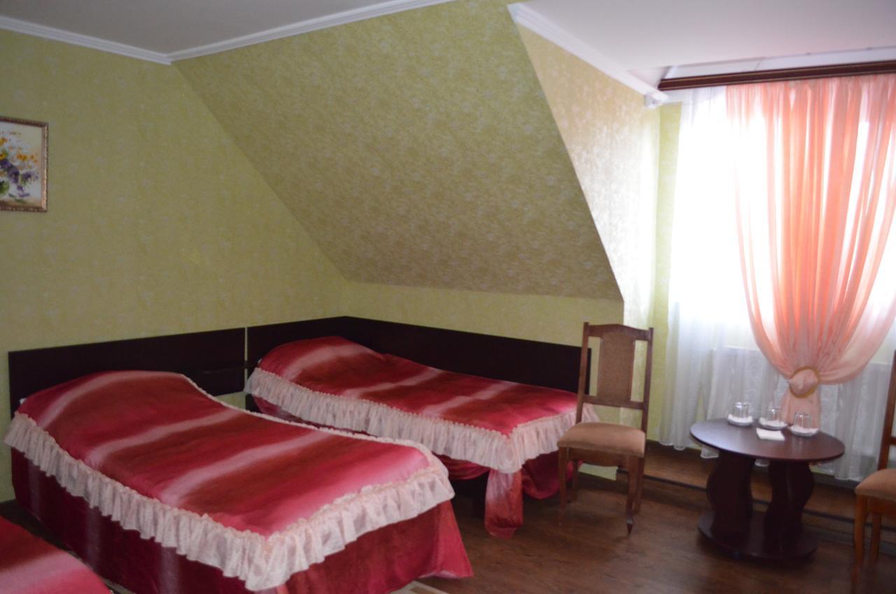 Hotel Fiyesta Starokostyantyniv Ngoại thất bức ảnh